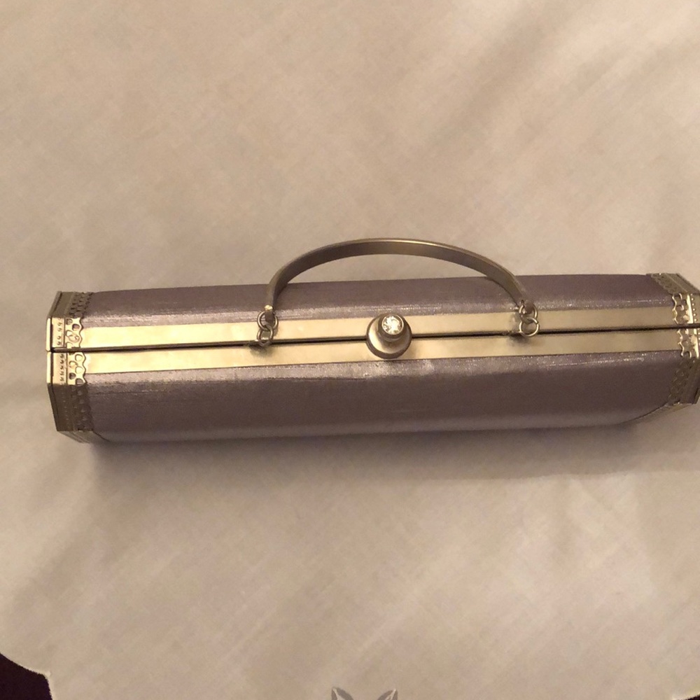 Silver Rectangular Metallic Purse - Picture 2 of 6